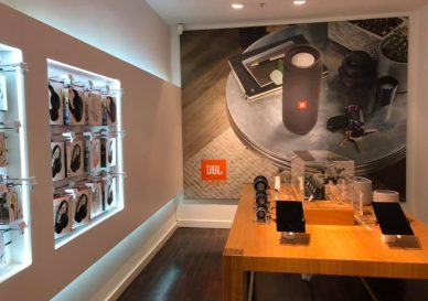JBL slimFRAME DREIstore